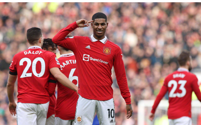 承担起更多 承担起更多